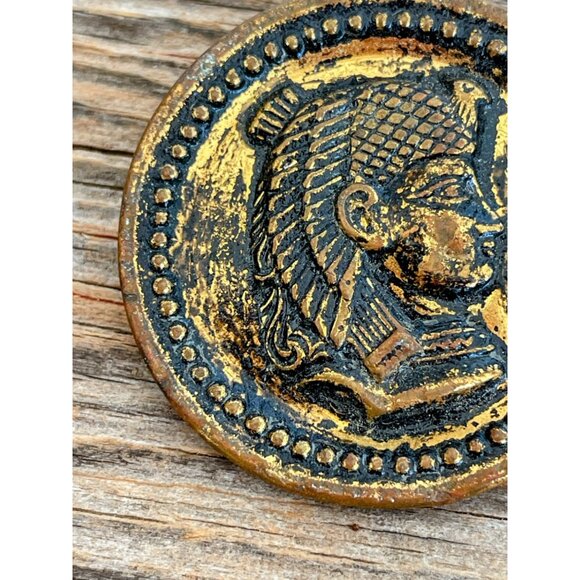 Antique Brass Metal Picture Button Egyptian Pharaoh 1 3/8" - Picture 5 of 9